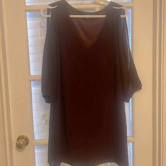 Dress - Picture 1 of 1